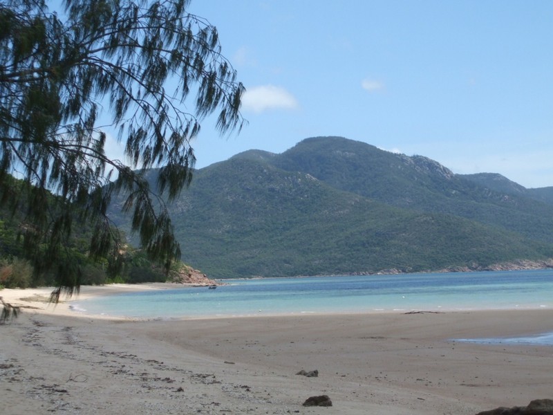 9 Roseric Crescent, Hideaway Bay QLD 4800