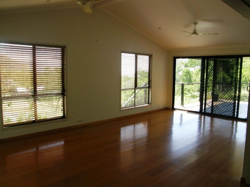 35 Rattray Ave, Hideaway Bay QLD 4800