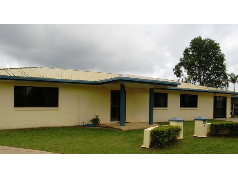 2 Foxlee St, Proserpine QLD 4800