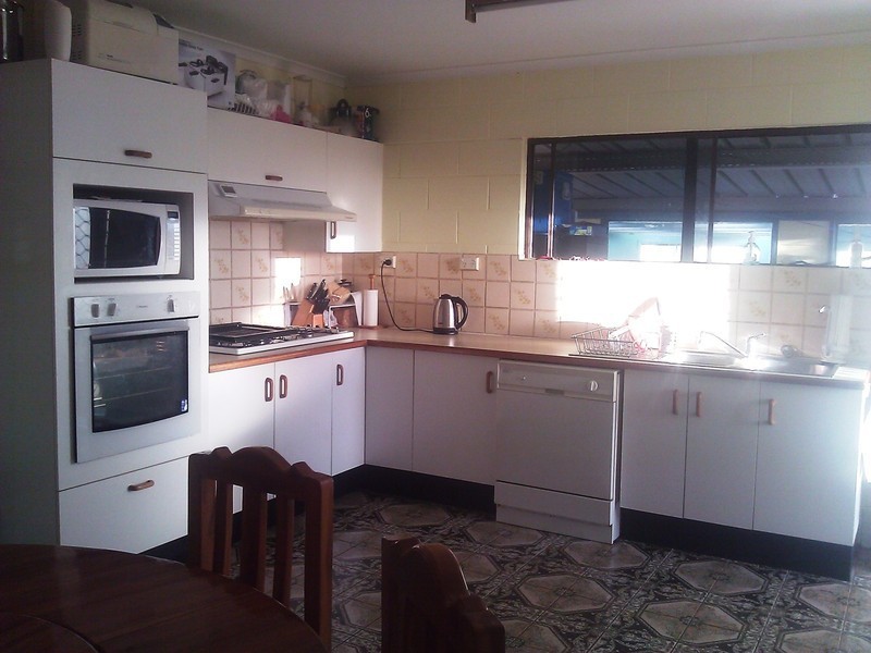 2 Foxlee St, Proserpine QLD 4800