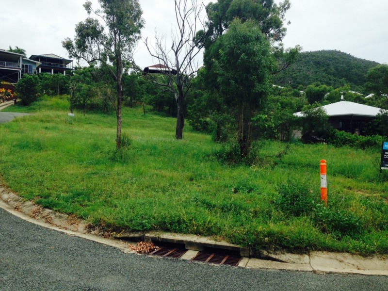 45 Gloucester Avenue, Hideaway Bay QLD 4800