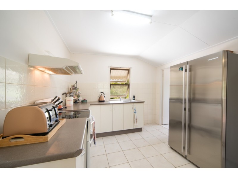 86 Whitsunday Drive, Bloomsbury QLD 4799