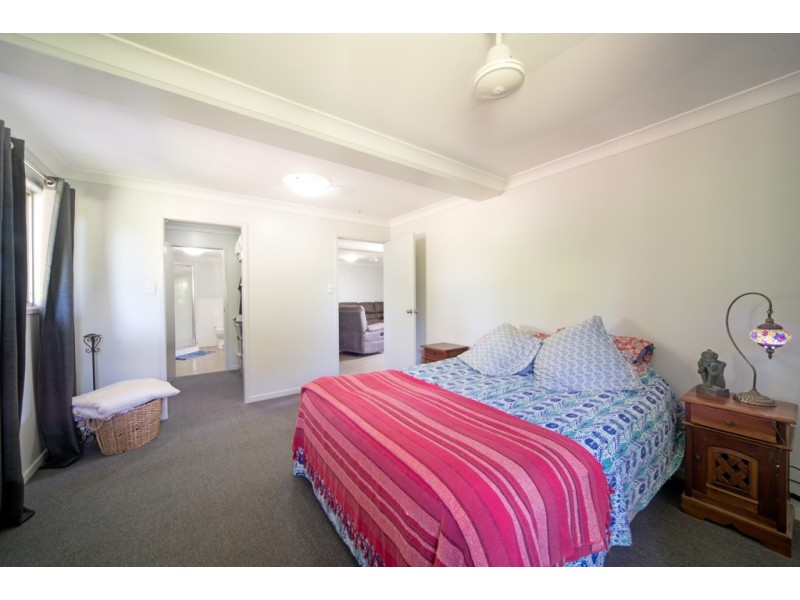 86 Whitsunday Drive, Bloomsbury QLD 4799