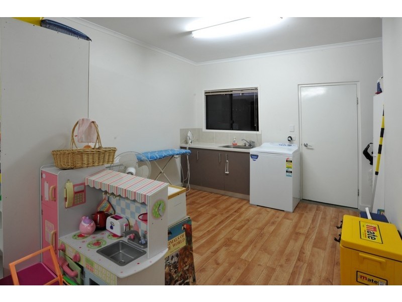 18 b Gardenia Street, Proserpine QLD 4800