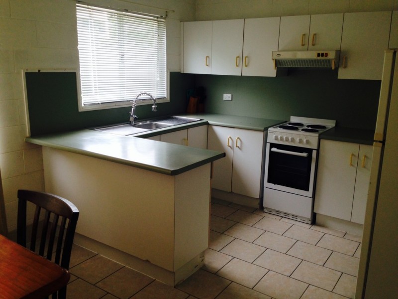Unit 2 Whitsunday Paradise Apt 3 Eshelby Drive, Cannonvale QLD 4802