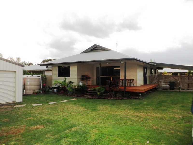8 Calista Court, Proserpine QLD 4800