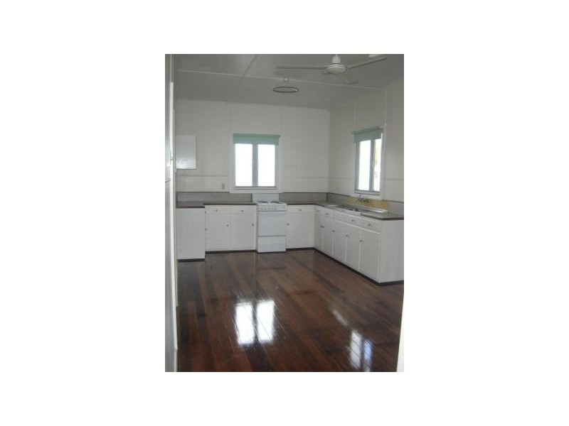 6 Jupp Street, Proserpine QLD 4800