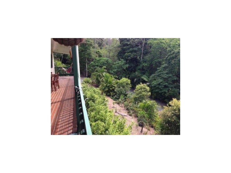 66 Dominca Drive, Sugarloaf QLD 4800