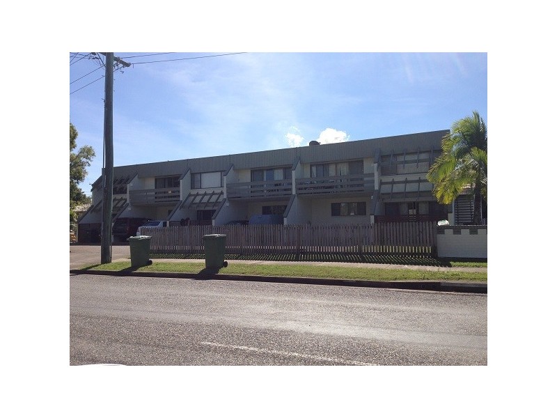 Unit 2 5 Marathon Street, Proserpine QLD 4800