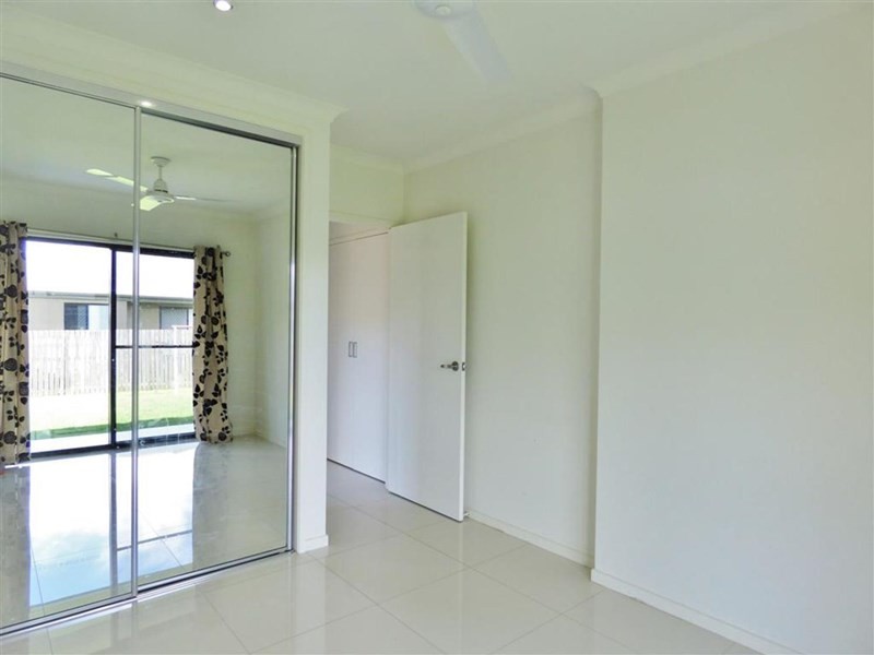 49 Fairweather Road, Cannonvale QLD 4802