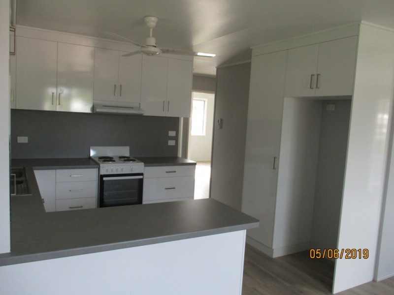 14 Peters Avenue, Midge Point QLD 4799