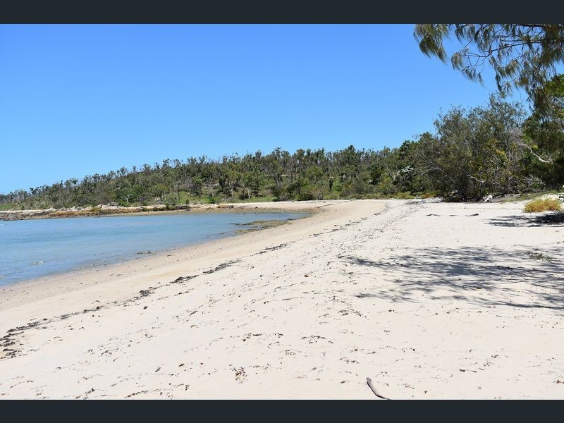 37 Gloucester Avenue, Hideaway Bay QLD 4800