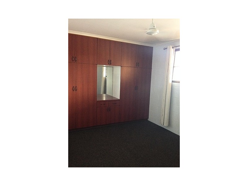 Unit 1 5 Marathon Street, Proserpine QLD 4800