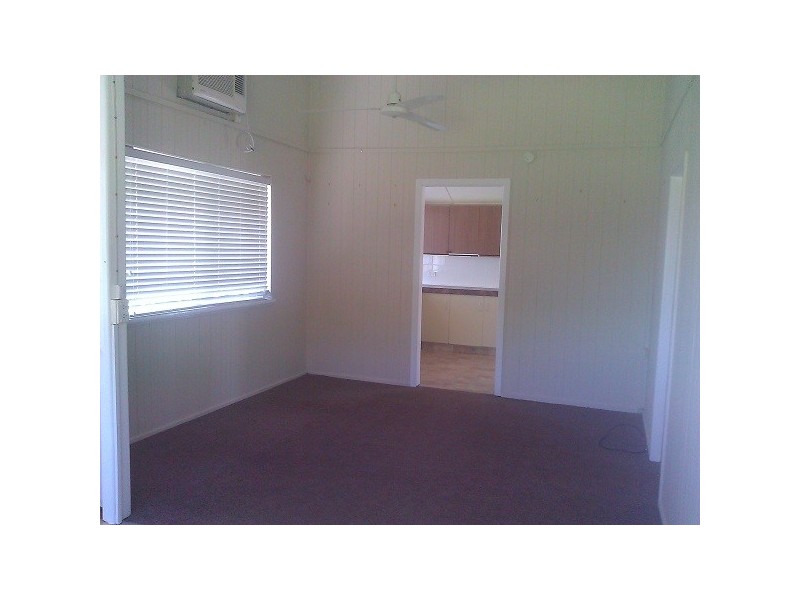 2/ 12588 Bruce Highway, Proserpine QLD 4800