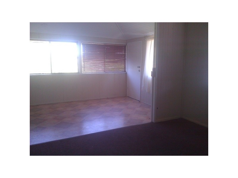 2/ 12588 Bruce Highway, Proserpine QLD 4800