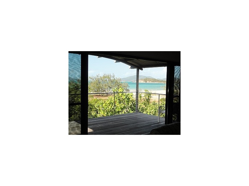 84 Gloucester Avenue, Hideaway Bay QLD 4800