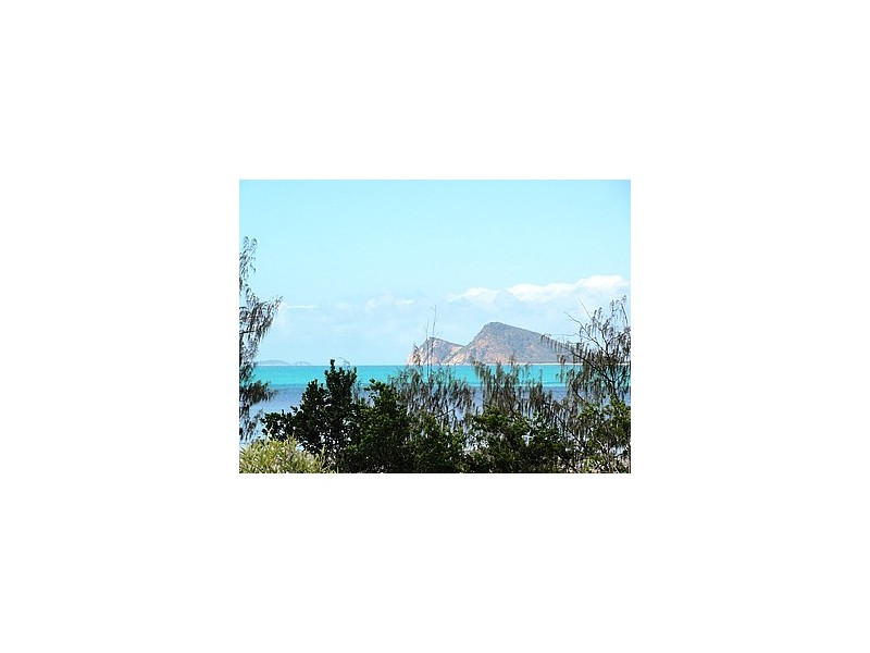 84 Gloucester Avenue, Hideaway Bay QLD 4800