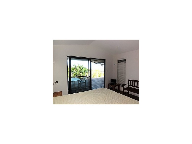 84 Gloucester Avenue, Hideaway Bay QLD 4800