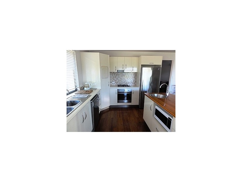 84 Gloucester Avenue, Hideaway Bay QLD 4800