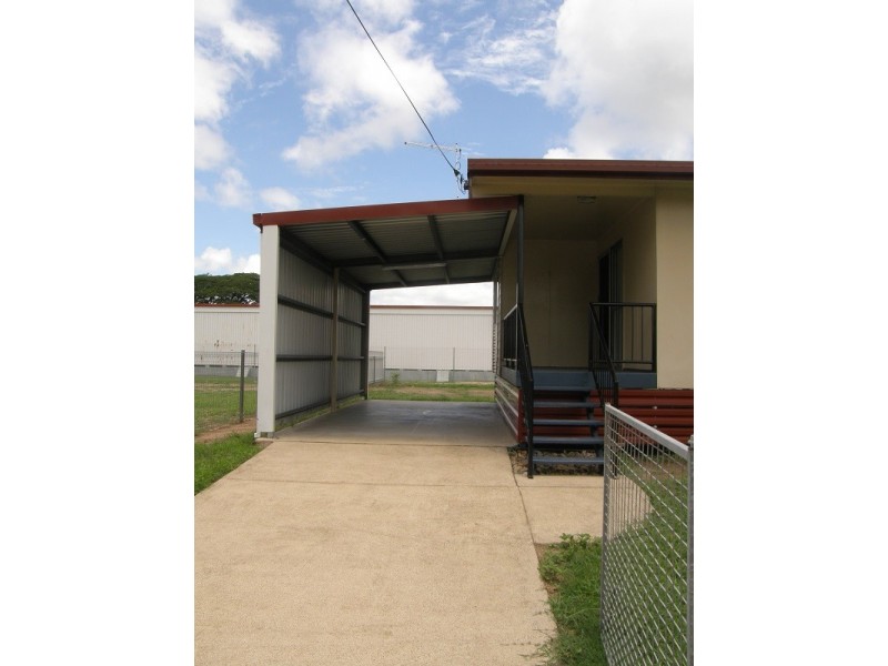 6 Hinschen Street, Proserpine QLD 4800