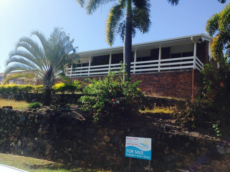 28 Macarthur Drive, Cannonvale QLD 4802
