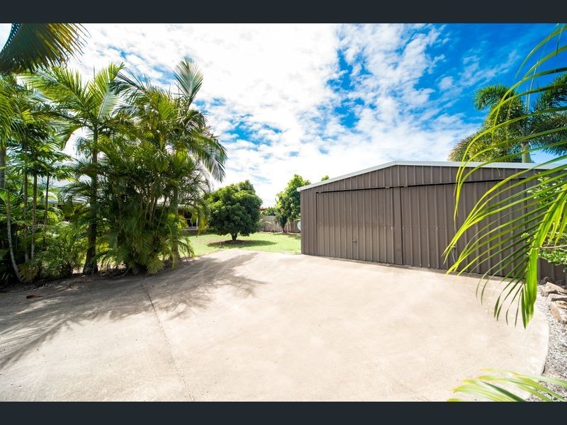 28 Macarthur Drive, Cannonvale QLD 4802