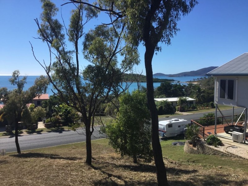 31 Gloucester Avenue, Hideaway Bay QLD 4800