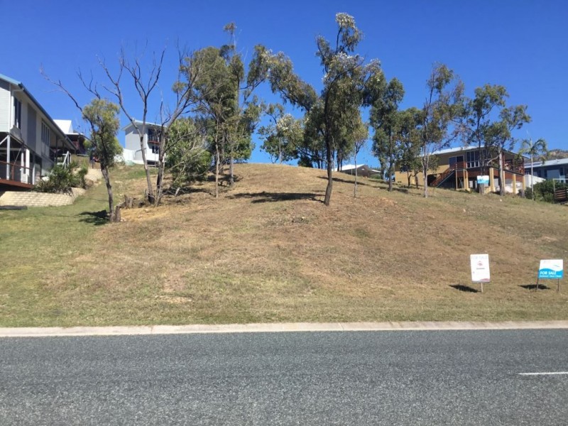 31 Gloucester Avenue, Hideaway Bay QLD 4800