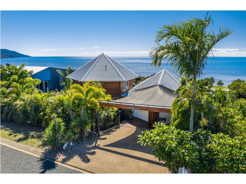 3 Blackcurrent Drive, Hideaway Bay QLD 4800