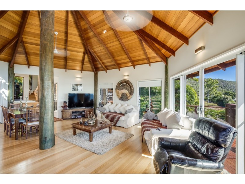 3 Blackcurrent Drive, Hideaway Bay QLD 4800