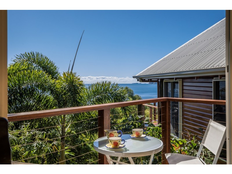 3 Blackcurrent Drive, Hideaway Bay QLD 4800