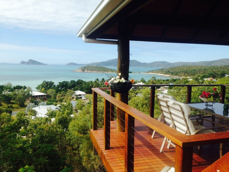 3 Blackcurrent Drive, Hideaway Bay QLD 4800