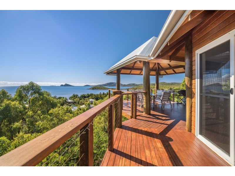 3 Blackcurrent Drive, Hideaway Bay QLD 4800