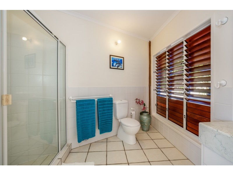 3 Blackcurrent Drive, Hideaway Bay QLD 4800