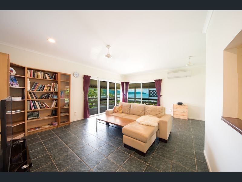 28 Macarthur Drive, Cannonvale QLD 4802