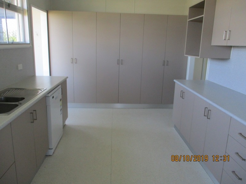 9 Sterry Street, Proserpine QLD 4800