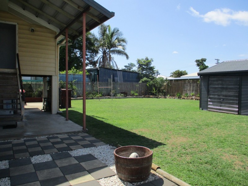 4 Smith Street, Proserpine QLD 4800