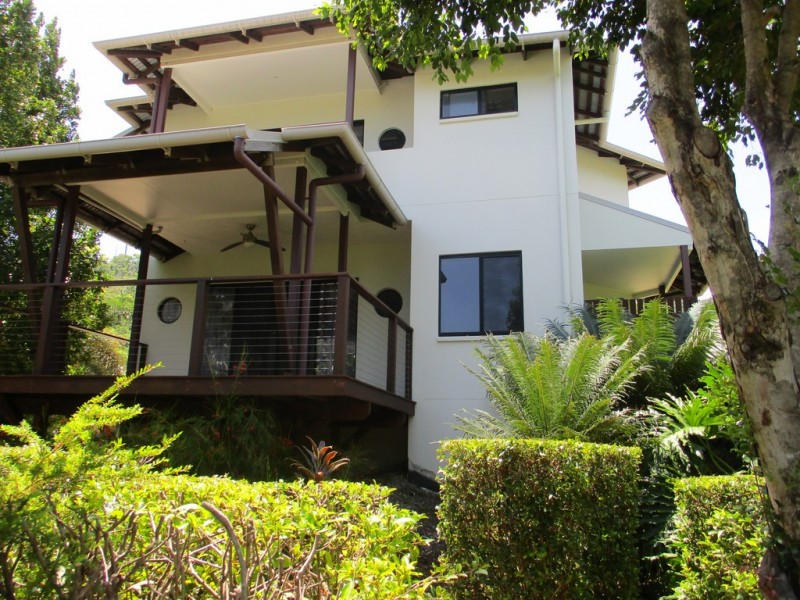 Unit 1 / 14 Altmann Avenue (Tides on Whisper), Cannonvale QLD 4802
