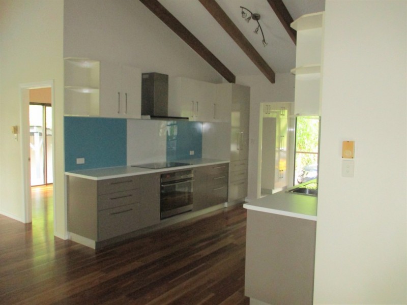 16 Brandy Creek Road, Cannon Valley QLD 4800