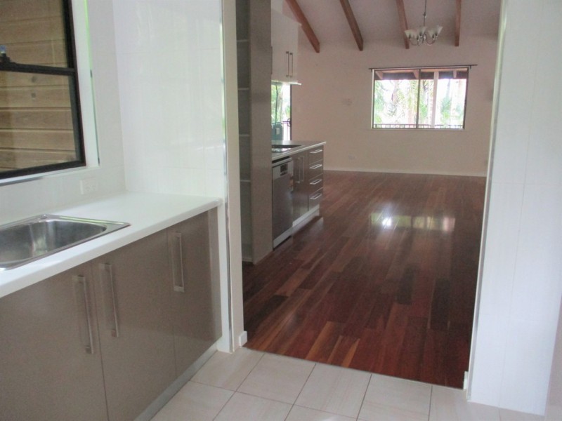 16 Brandy Creek Road, Cannon Valley QLD 4800
