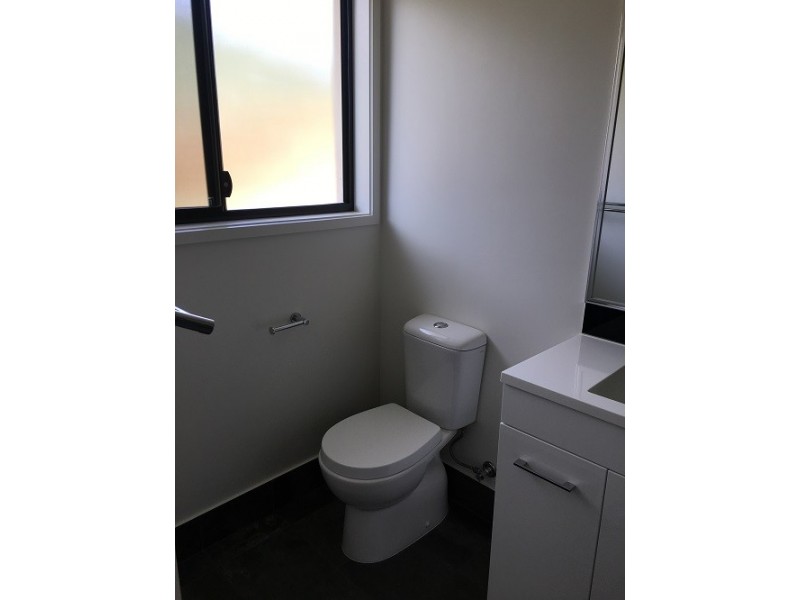 11 Trader Crescent, Cannonvale QLD 4802