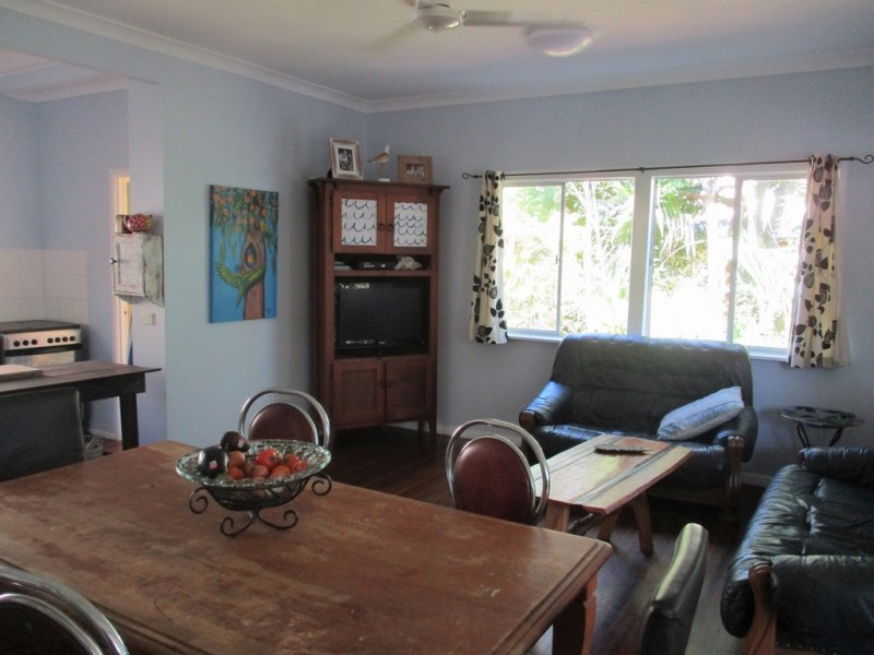 17 / 6 St Martins Road, Cannonvale QLD 4802