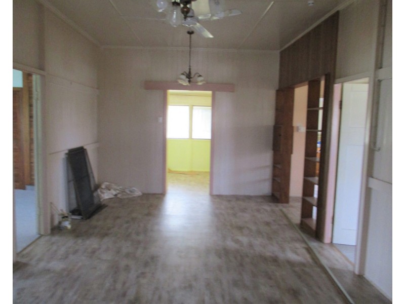 21 Smith Street, Proserpine QLD 4800