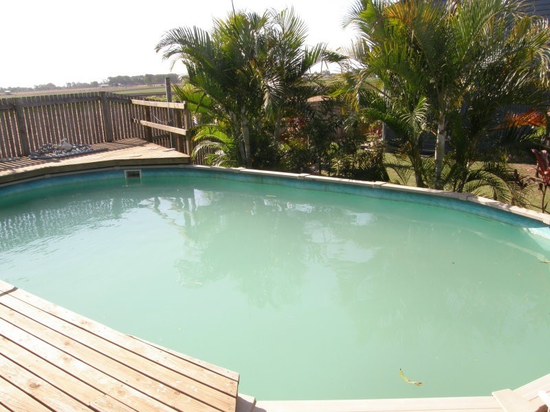 110 Hinschen St, Proserpine QLD 4800