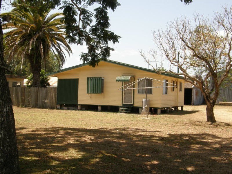 17 Dudley Rd, Proserpine QLD 4800