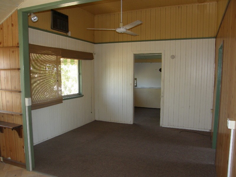 12588 Bruce Hwy, Proserpine QLD 4800