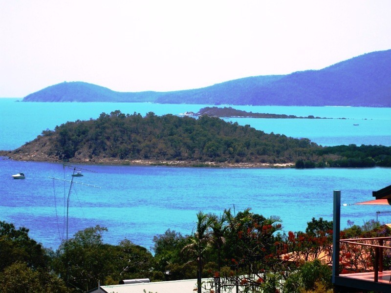 16 Olden Court, Hideaway Bay QLD 4800