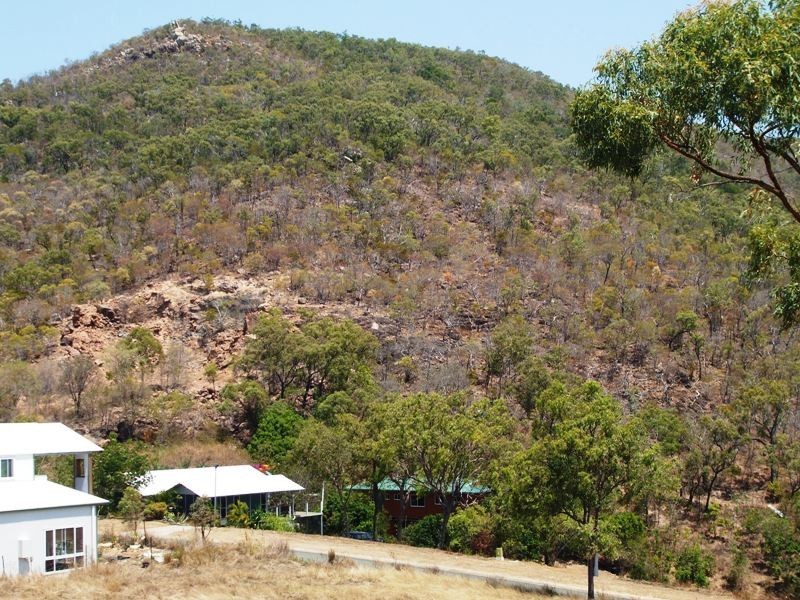 16 Olden Court, Hideaway Bay QLD 4800