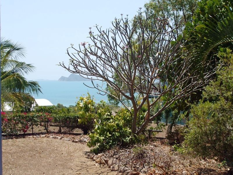 16 Olden Court, Hideaway Bay QLD 4800