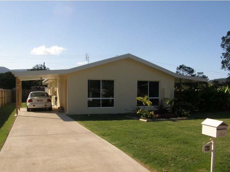 42 South Molle Bvd, Cannonvale QLD 4802